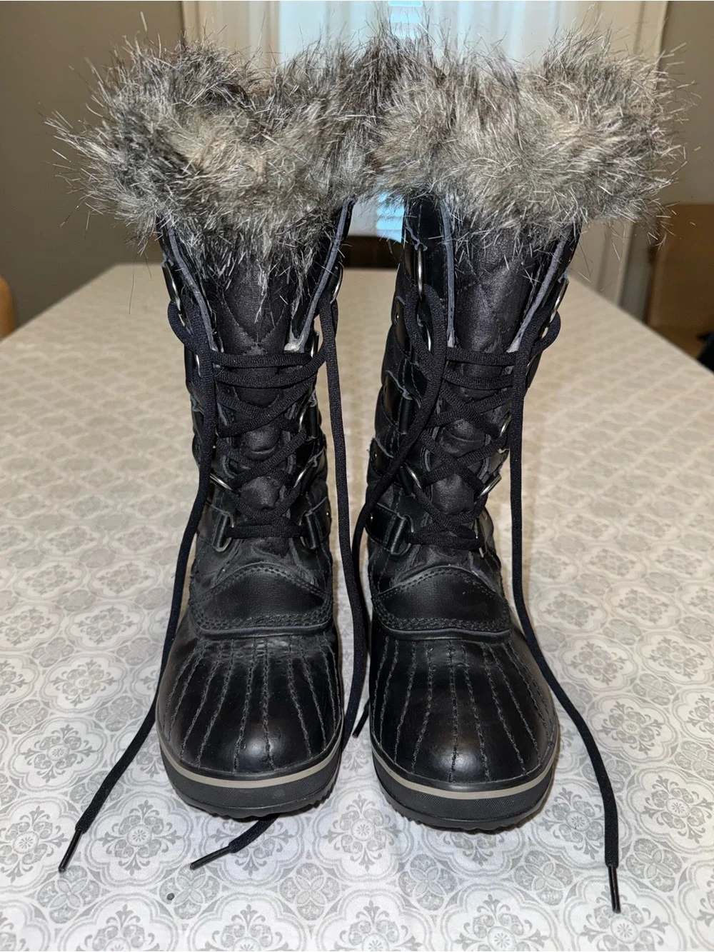 SOREL Tofino II Waterproof Winter Boots Faux Fur Women’s Size 8